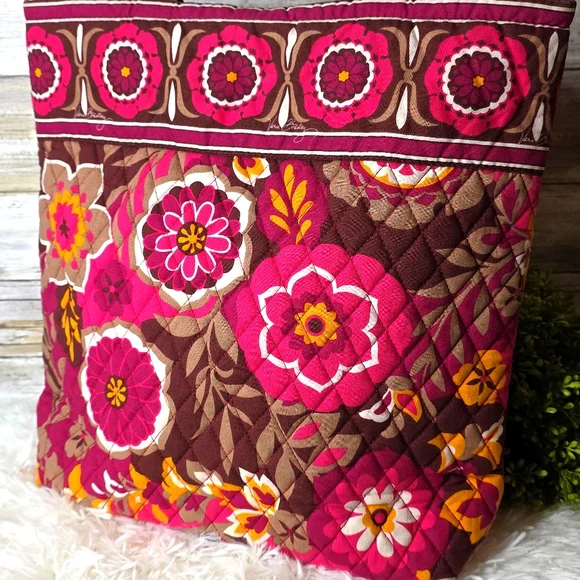 Vera Bradley Floral Quilted Tote Bag - Excellent Condition! - Picture 4 of 8